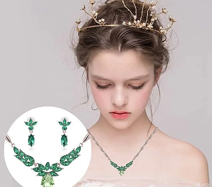 Wreath Diamond-shape Necklace Earrings Ladies Innovative Novel Fashion Jewelry Set (Green)
