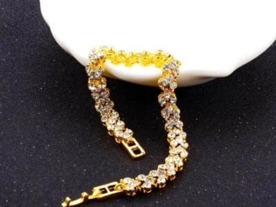 Bracelet With Artificial diamond Inlaid Glamorous Female Crystal (Gold)
