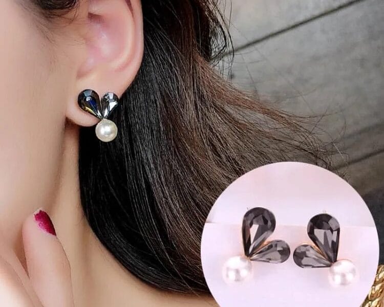 Ladies Sweet Cute Shining Heart Full Luster Bead Earring Studs (Grey)