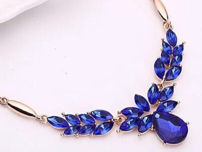 Wreath Diamond-shape Necklace Earrings Ladies Innovative Novel Fashion Jewelry Set (Blue)