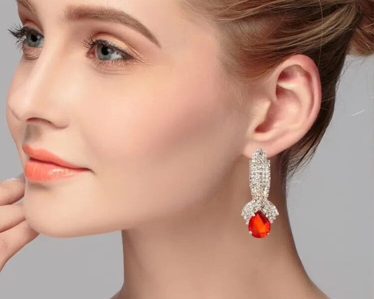 Ladies Vintage Luxury Diamond-shape Drop Long Earrings 1 Pair (Red)