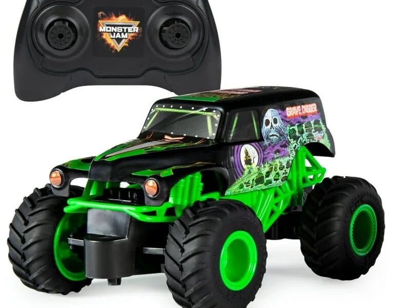 Monster Jam, Official Grave Digger Remote Control Monster Truck, 1:24 Scale, 2.4 GHz, Kids Toys for Boys and Girls Ages 4 and up