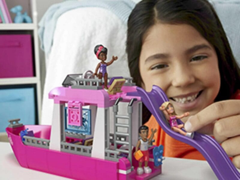 MEGA Barbie Malibu Dream Boat Building Kit Playset with 3 Micro-Dolls