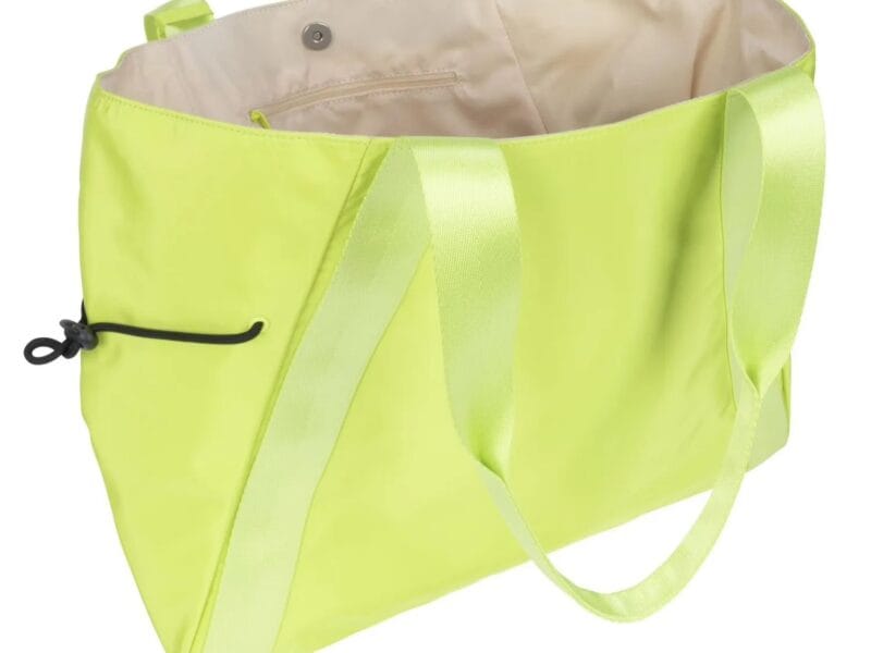 No Boundaries Jennifer Cinch Tote Green