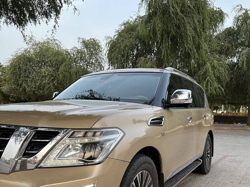 Nissan patrol LE Platinum 2011