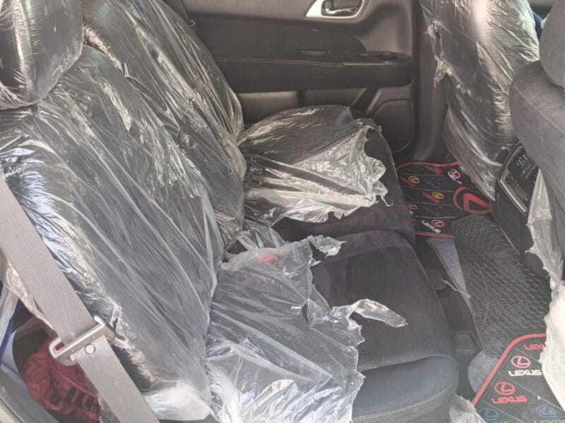 Nissan Pathfinder LE 2015