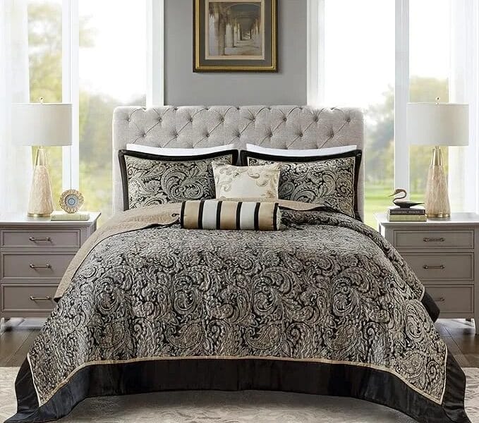 Aubrey Black Paisley 4 pc Bedspread King Set by Madison Park