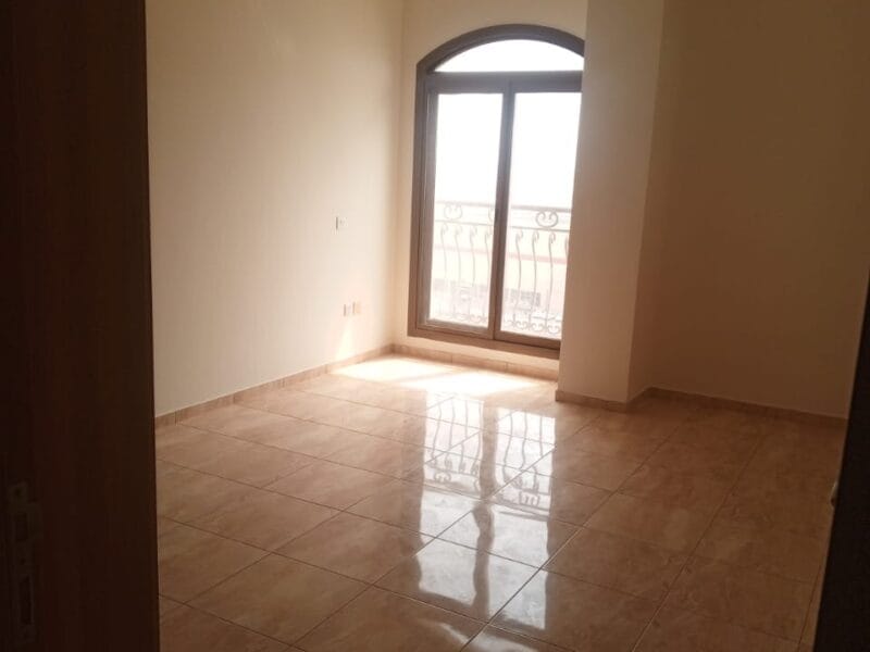 2 Bedroom Apartment Muhaisnah 4