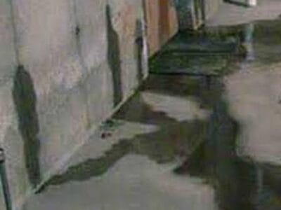 Concrete structures water leakage stoppage using crack injection