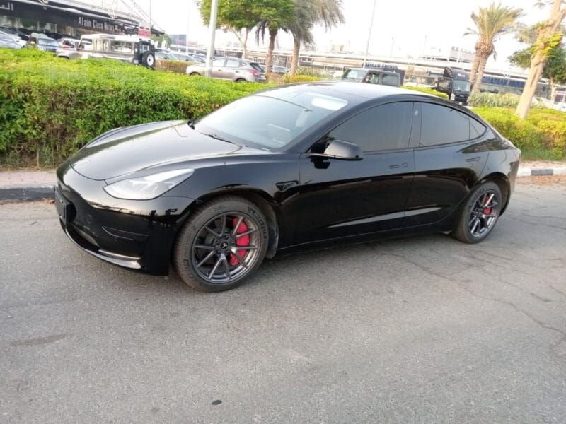 TESLA MODEL 3 COLOR BLACK MODEL YEAR 2021