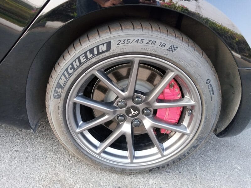 TESLA MODEL 3 COLOR BLACK MODEL YEAR 2021