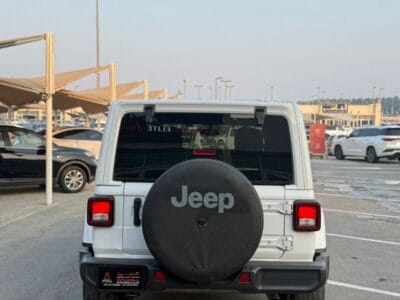 Jeep Wrangler Sahara