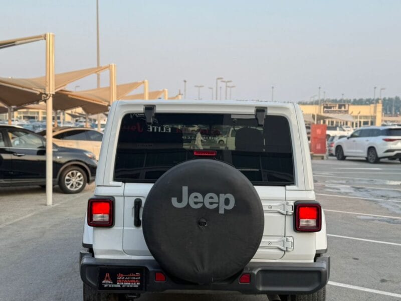 Jeep Wrangler Sahara