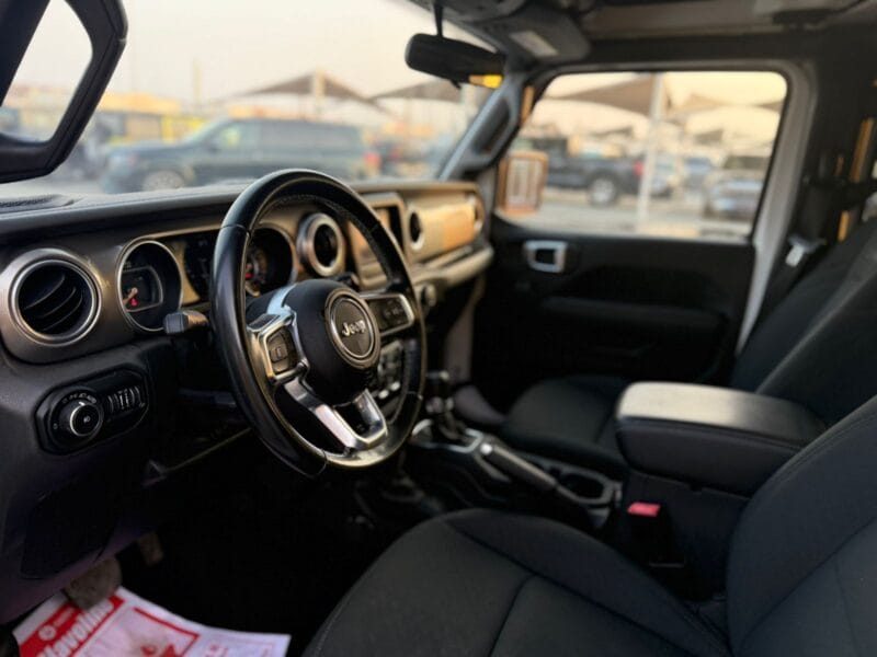 Jeep Wrangler Sahara