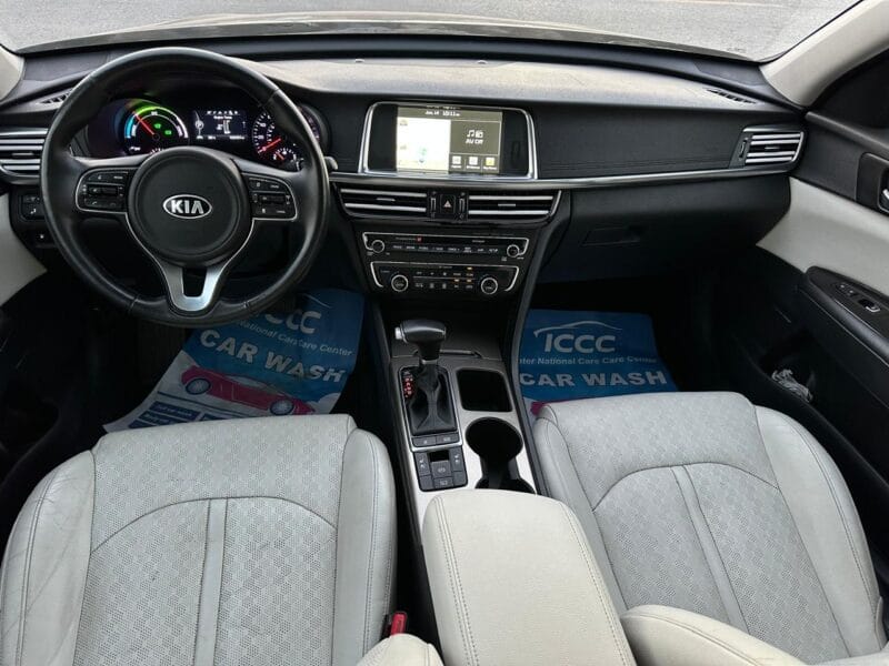 Kia Optima 2017 Full Panoramic , 4 cylinders