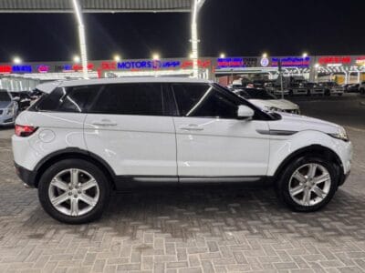 Land Rover Range Rover Evoque 2014 Very Clean , 4 cylinders