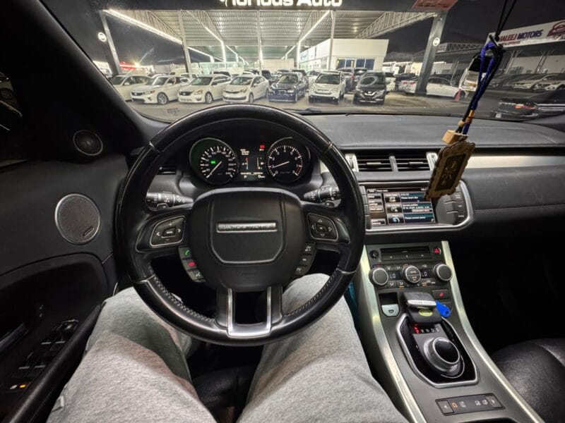 Land Rover Range Rover Evoque 2014 Very Clean , 4 cylinders