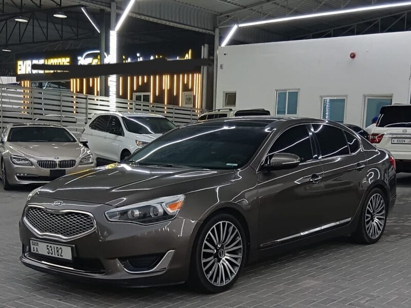 Kia Cadenza 2015 , 6 cylinders Very Clean