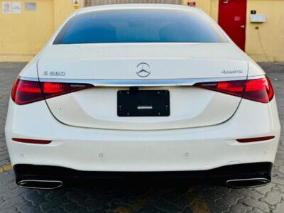 Mercedes-Benz S 580 2021 with 8 cylinders , Clean title