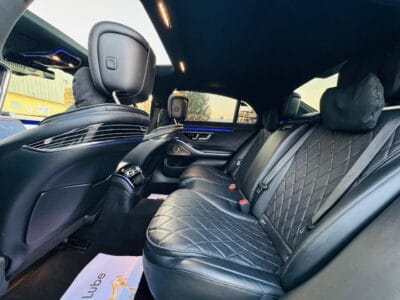 Mercedes-Benz S 580 2021 with 8 cylinders , Clean title