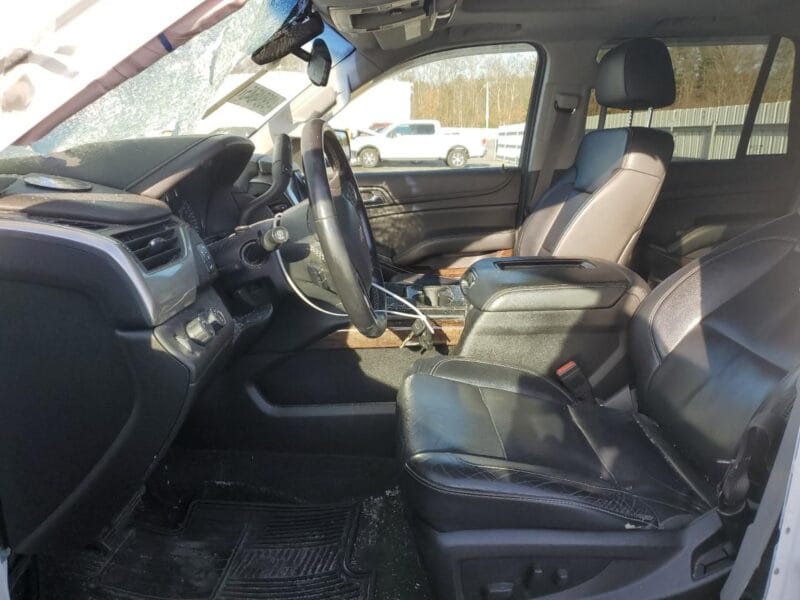 CHEVROLET TAHOE K1500 LT 2015 with 8 cylinders