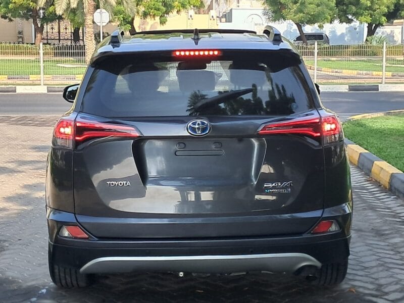 Toyota RAV4 2018 Hybrid Full option
