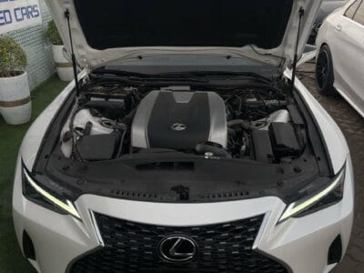LEXUS IS300 FULL OPTION 2021