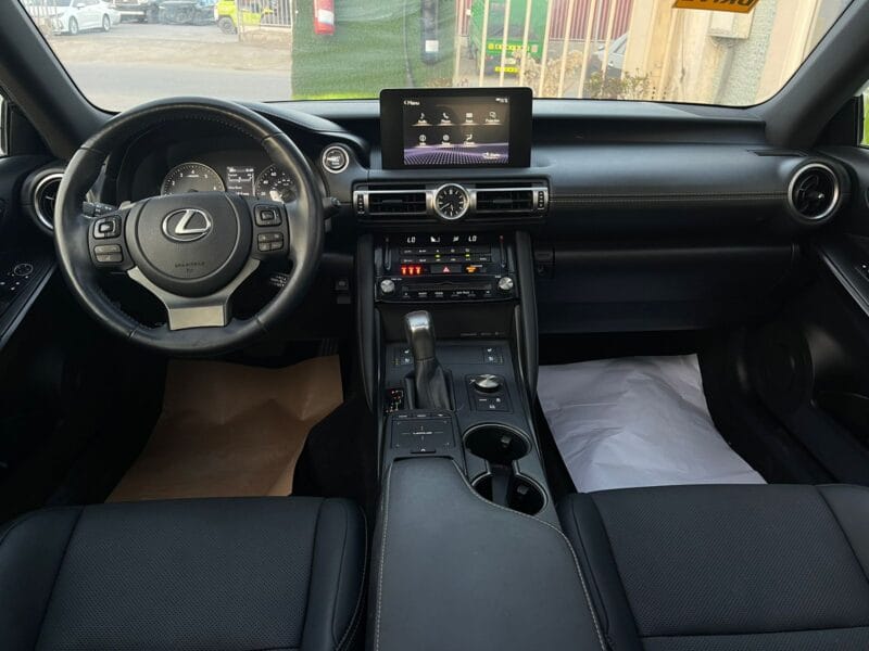 Lexus IS 300 2022 Full Option
