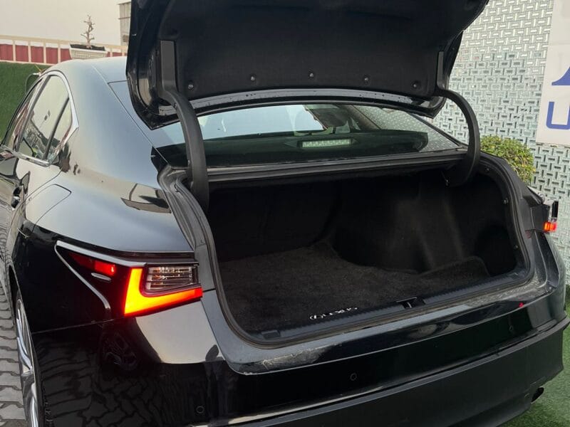 Lexus IS 300 2022 Full Option