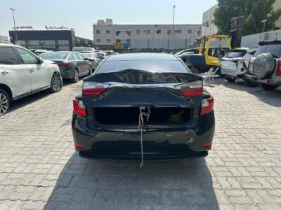 Lexus ES 350 2018 with 6 cylinders