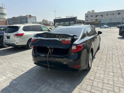 Lexus ES 350 2018 with 6 cylinders