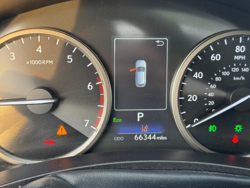 LEXUS NX 300 WHITE 2019