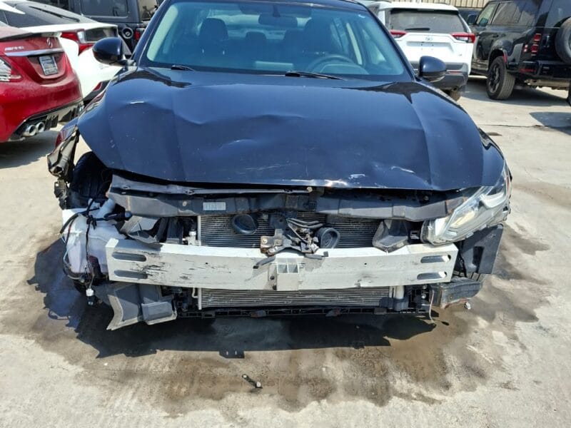 Nissan Altima 2020 with 4 cylinders