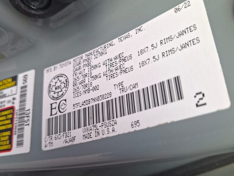 Toyota Tundra 2022 with 6 cylinders