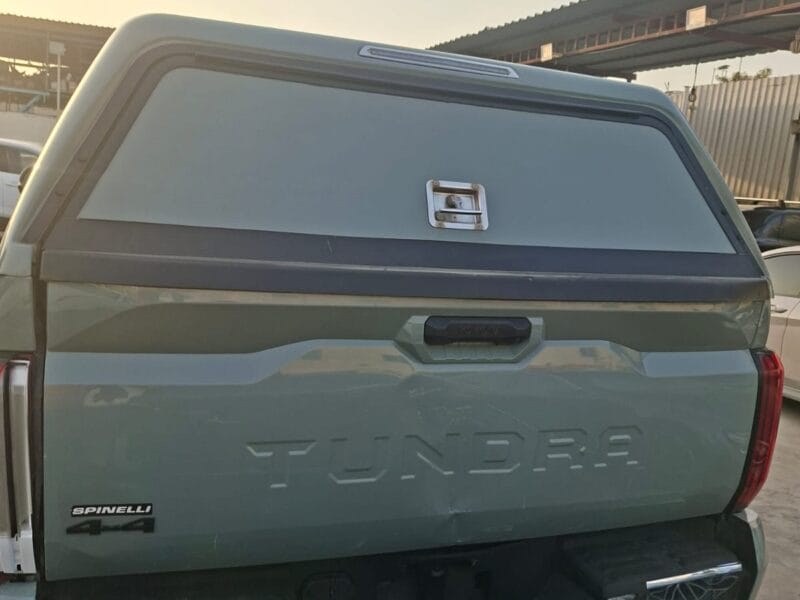 Toyota Tundra 2022 with 6 cylinders