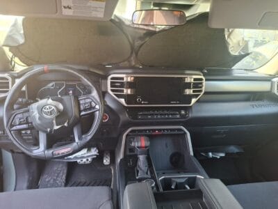 Toyota Tundra 2022 with 6 cylinders