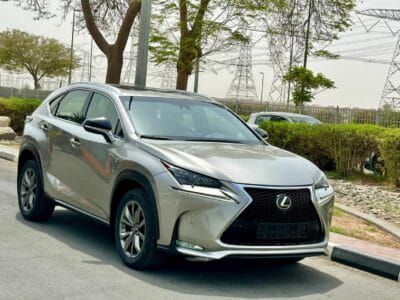 Lexus nx200 2016 with 4 cylinders