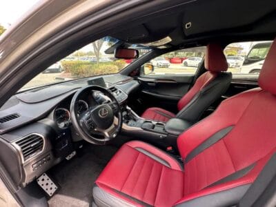 Lexus nx200 2016 with 4 cylinders