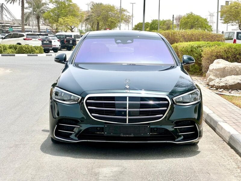 Mercedes-Benz S500 2021 with 6 cylinders