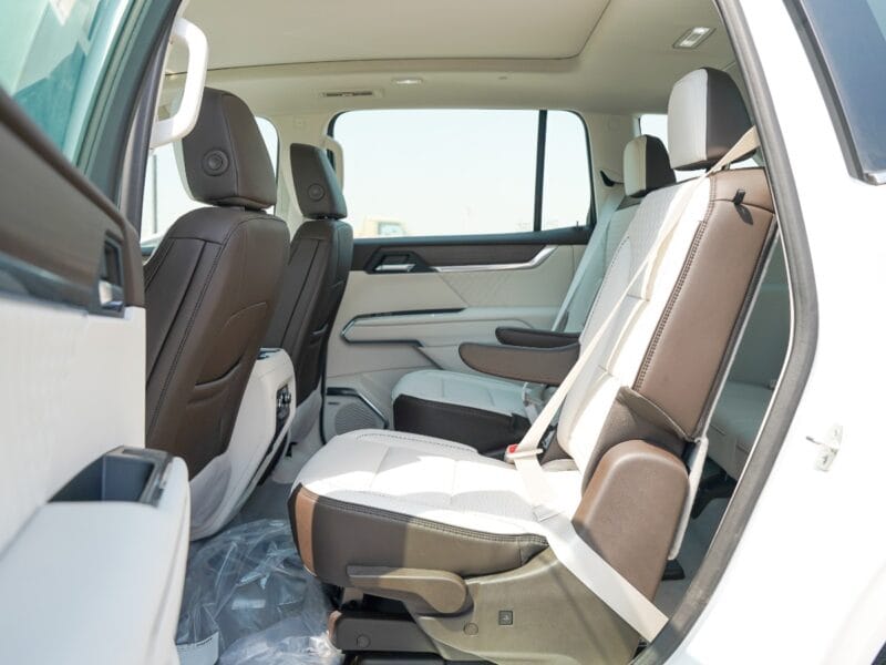 GMC Acadia Denali AWD White 2024