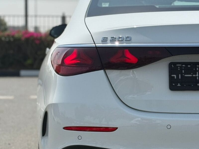 Mercedes-Benz E200 AMG 2026