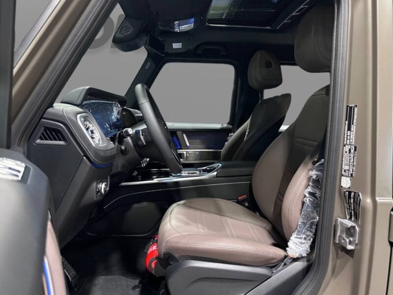 Mercedes-Benz G500 2025