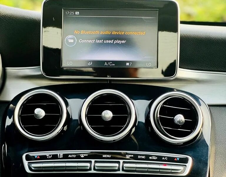 MERCEDES-BENZ C200 AMG 2016