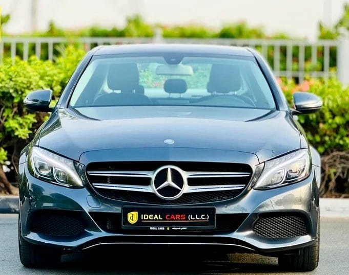 MERCEDES-BENZ C200 AMG 2016