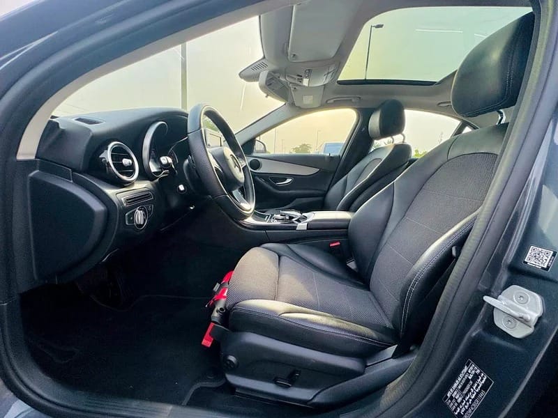 MERCEDES-BENZ C200 AMG 2016