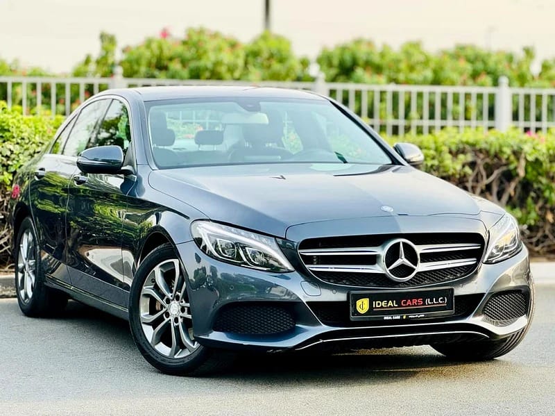 MERCEDES-BENZ C200 AMG 2016