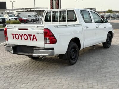 Toyota Hilux 2.0L 2025