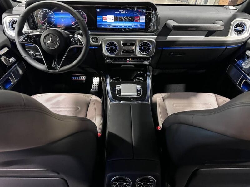 Mercedes-Benz G500 2025
