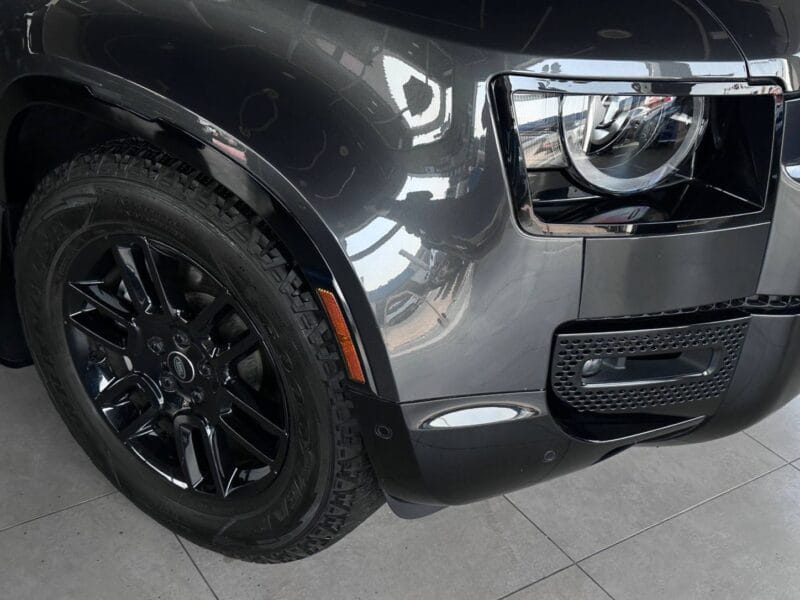 Land Rover DEFENDER 2024