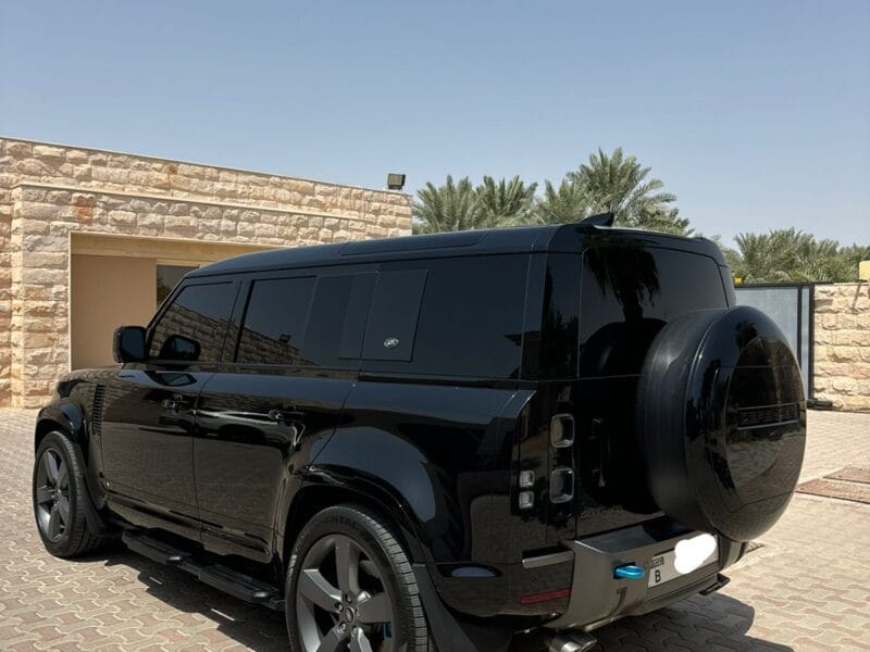 Land Rover Defender V8 2024